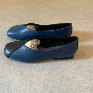 NWT Camper Twins Casi Myra Loafers